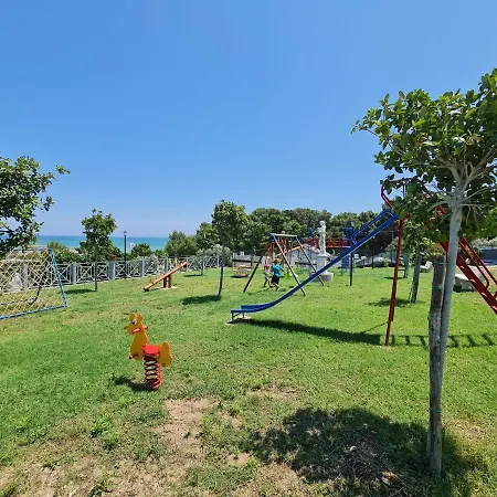 Villaggio Mascia 3*