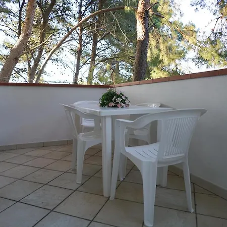 Ośrodek wypoczynkowy Villaggio Mascia 3*