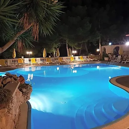 Villaggio Mascia Θέρετρο Βιέστε