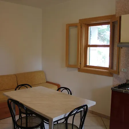 Ośrodek wypoczynkowy Villaggio Mascia 3*